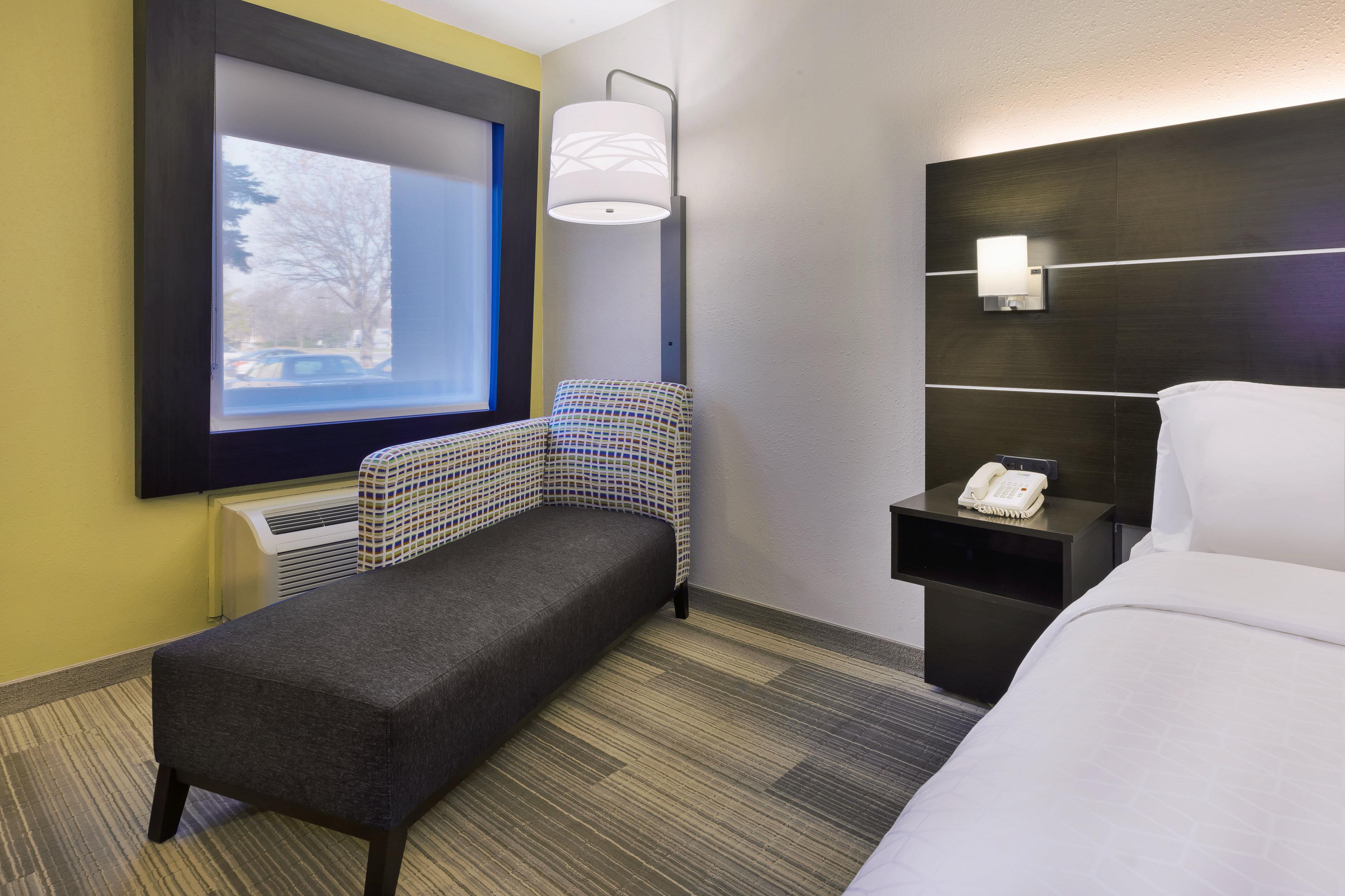 Holiday Inn Express Detroit-Warren/General Motors Technology Center By Ihg Exteriér fotografie
