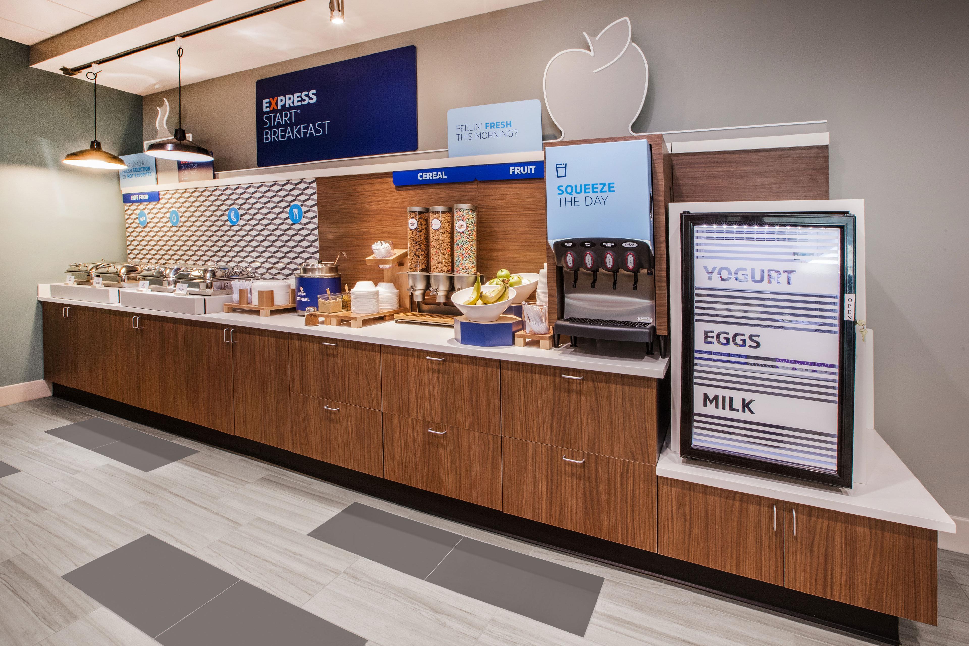 Holiday Inn Express Detroit-Warren/General Motors Technology Center By Ihg Exteriér fotografie
