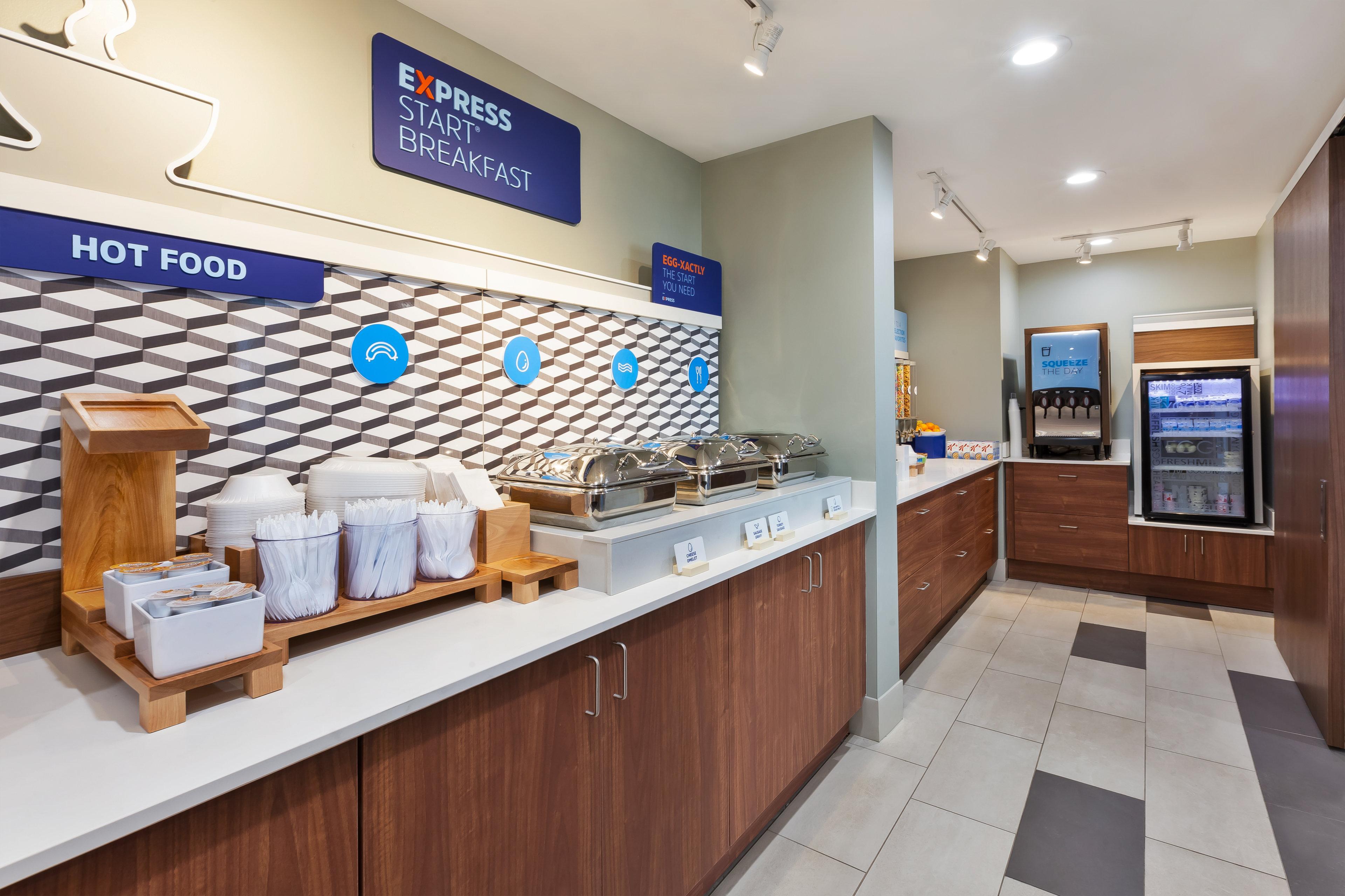 Holiday Inn Express Detroit-Warren/General Motors Technology Center By Ihg Exteriér fotografie