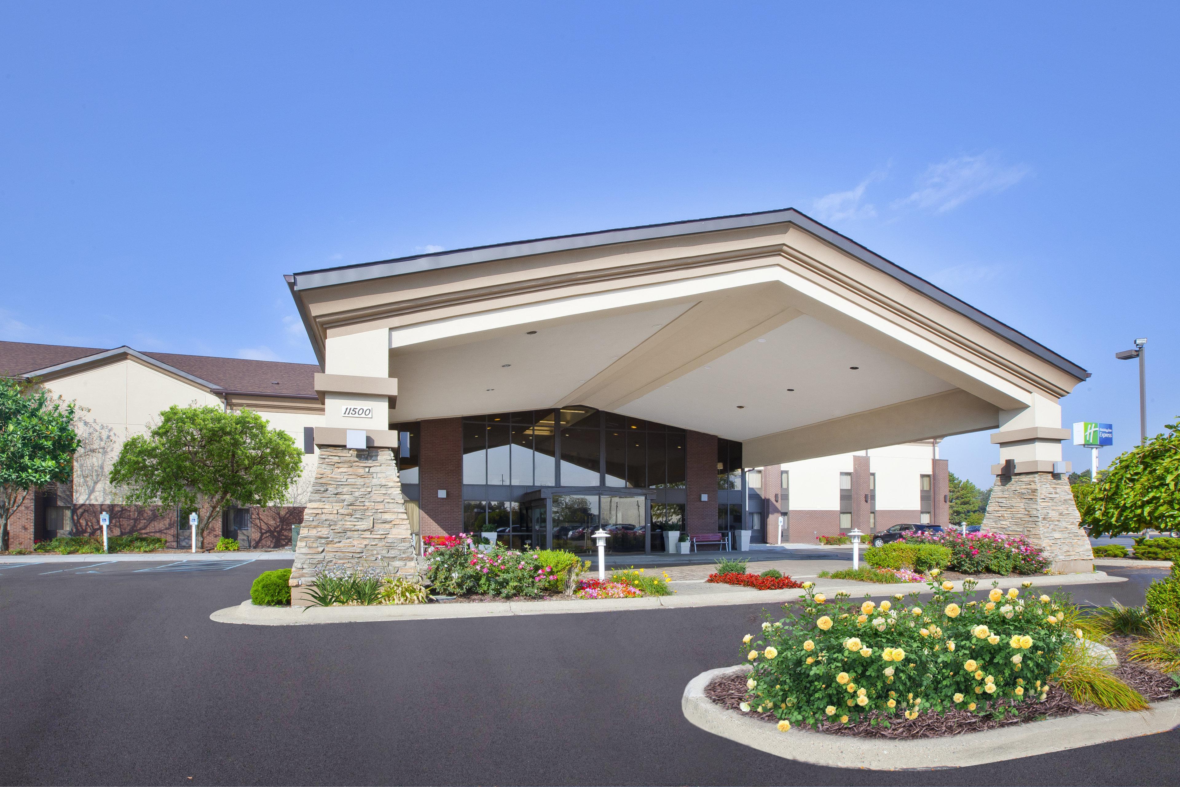 Holiday Inn Express Detroit-Warren/General Motors Technology Center By Ihg Exteriér fotografie