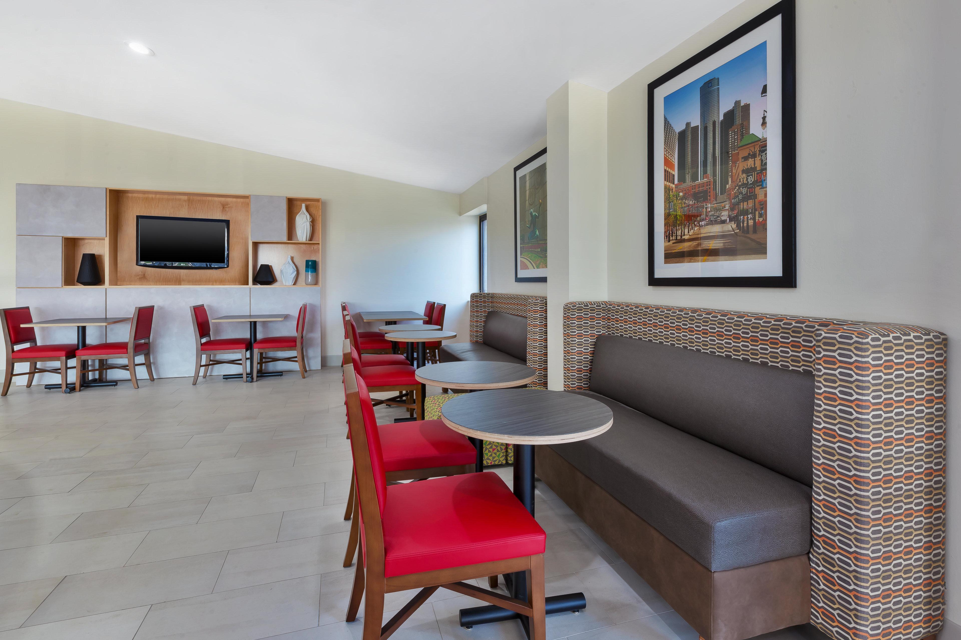 Holiday Inn Express Detroit-Warren/General Motors Technology Center By Ihg Exteriér fotografie