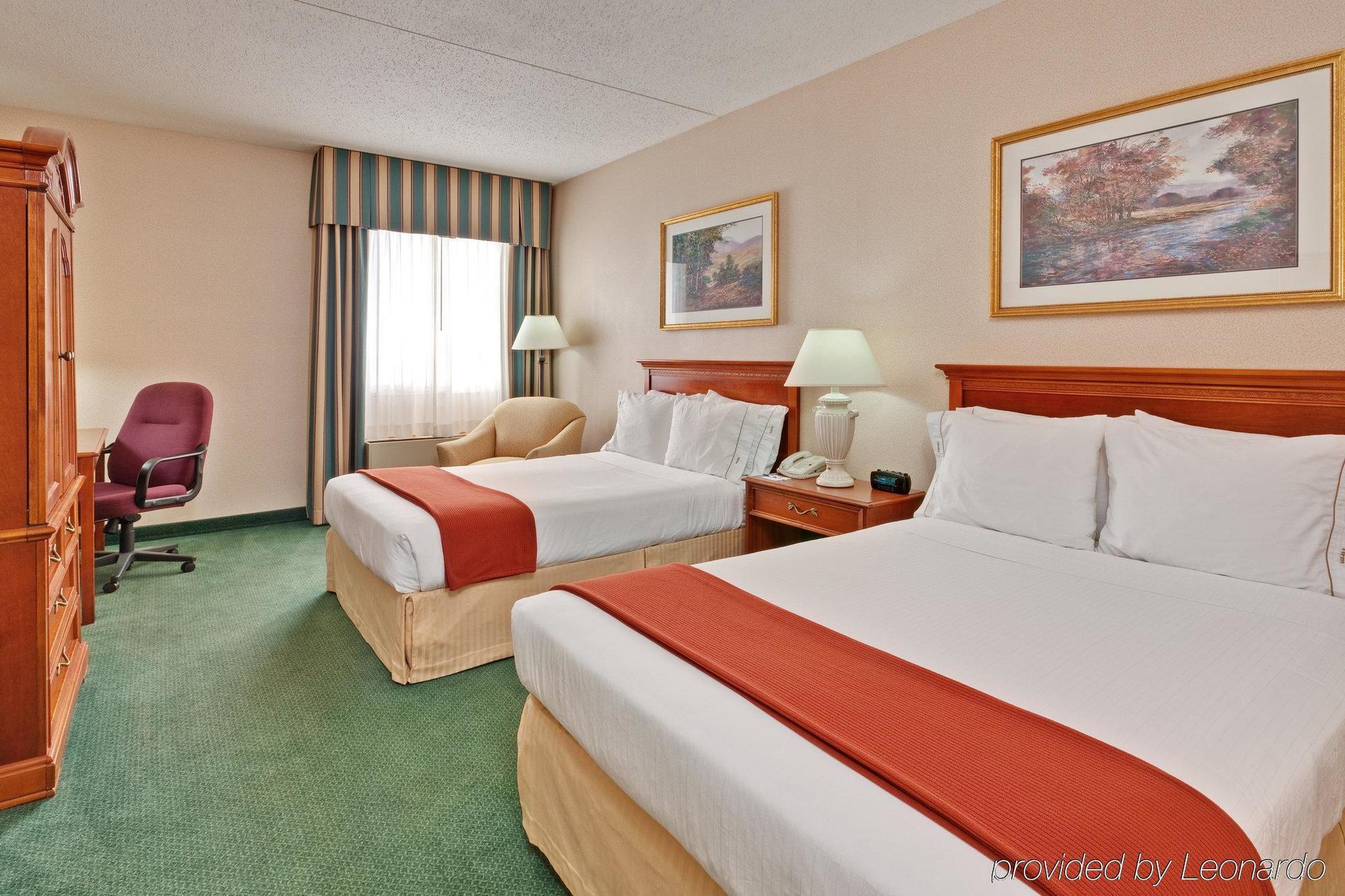 Holiday Inn Express Detroit-Warren/General Motors Technology Center By Ihg Pokoj fotografie