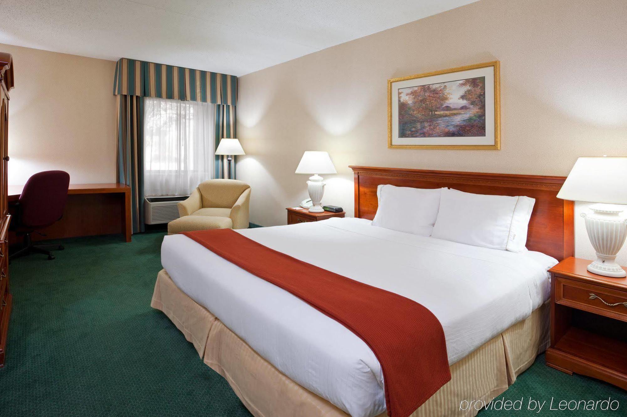 Holiday Inn Express Detroit-Warren/General Motors Technology Center By Ihg Exteriér fotografie